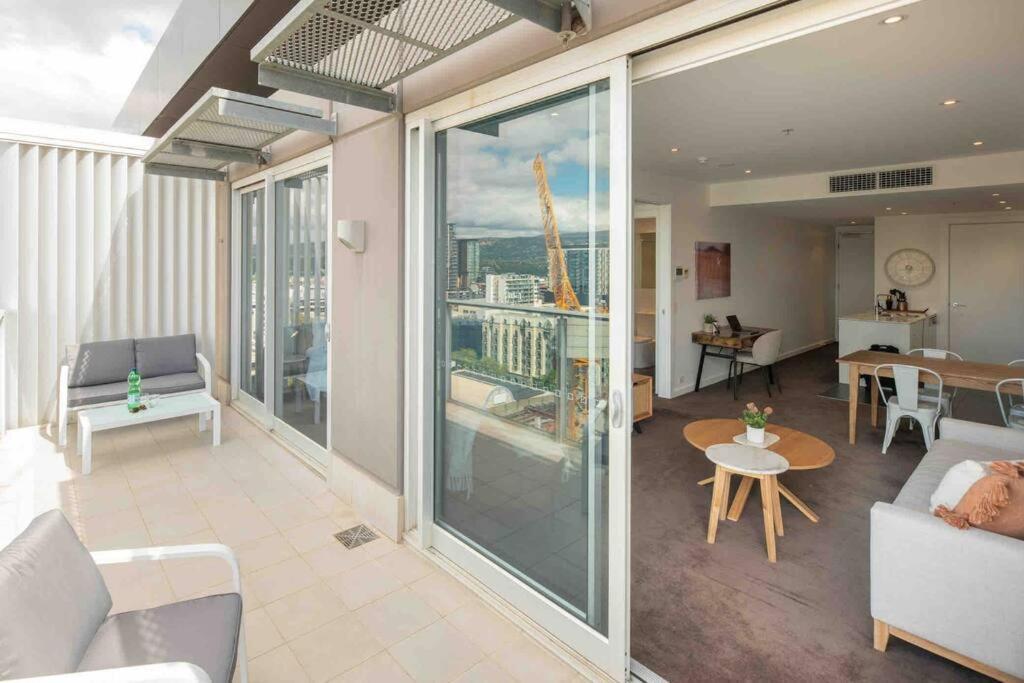 City Apartment, Pool & Carpark Adelaide Buitenkant foto